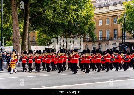 A Military Band (Scots and Coldstream Guards) Takes Part In Queen Elizabeth II Funeral Procession, Whitehall, London, UK. Stock Photo