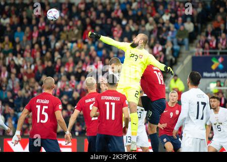 Oslo, Norway. 27th Sep, 2022. Goalkeeper Vanja Milinkovic-Savic (23) of Serbia seen during the UEFA Nations League match between Norway and Serbia at Ullevaal Stadion in Oslo. (Photo Credit: Gonzales Photo/Alamy Live News Stock Photo