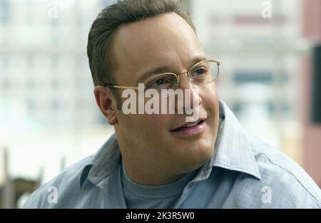 Kevin James Film: Hitch (2005) Characters: Albert Brennaman  Director: Andy Tennant 11 February 2005   **WARNING** This Photograph is for editorial use only and is the copyright of COLUMBIA PICTURES and/or the Photographer assigned by the Film or Production Company and can only be reproduced by publications in conjunction with the promotion of the above Film. A Mandatory Credit To COLUMBIA PICTURES is required. The Photographer should also be credited when known. No commercial use can be granted without written authority from the Film Company. Stock Photo