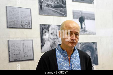 Non Exclusive: KYIV, UKRAINE - SEPTEMBER 27, 2022 - Photographer Yevhen Sosnovskyi attends the WHERE ARE YOU? charity auction at the Ukrainian House h Stock Photo