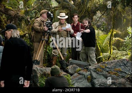 John Sumner, Jack Black, Colin Hanks & Peter Jackson Film: King Kong (USA/NZ/DE 2005) Characters: Herb,Carl Denham,Preston & Gunner  Director: Peter Jackson 05 December 2005   **WARNING** This Photograph is for editorial use only and is the copyright of UNIVERSAL and/or the Photographer assigned by the Film or Production Company and can only be reproduced by publications in conjunction with the promotion of the above Film. A Mandatory Credit To UNIVERSAL is required. The Photographer should also be credited when known. No commercial use can be granted without written authority from the Film Co Stock Photo