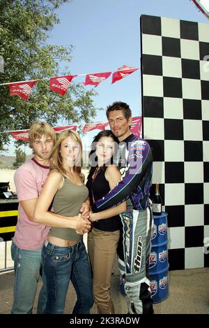 Mike Vogel, Cameron Richardson, Sophia Bush & Steve Howey Film: Supercross (2005) Characters: Trip Carlyle,Piper Cole,Zoe Lang & K.C. Carlyle  Director: Steve Boyum 17 August 2005   **WARNING** This Photograph is for editorial use only and is the copyright of 20 CENTURY FOX and/or the Photographer assigned by the Film or Production Company and can only be reproduced by publications in conjunction with the promotion of the above Film. A Mandatory Credit To 20 CENTURY FOX is required. The Photographer should also be credited when known. No commercial use can be granted without written authority Stock Photo