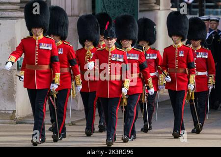 LONDON - SEPTEMBER 19: Officers from the British Guards regiments at the State Funeral of Queen Elizabeth II on September 19, 2022. The Foot Guards are the Regular Infantry regiments of the Household Division of the British Army. They are the Grenadier Guards, Coldstream Guards, Scots Guards, Irish Guards, Welsh Guards Photo: David Levenson/Alamy Stock Photo