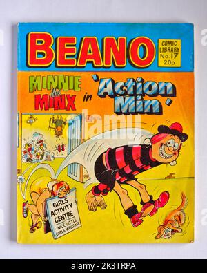 Beano comic library issue no 17 featuring Minnie the Minx Stock Photo