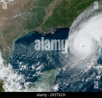 Modis Noaa, Earth Orbit. 28th Sep, 2022. MODIS NOAA, EARTH ORBIT. 28 September, 2022. Late morning view of Hurricane Ian as it moves closer to the Port Charlotte area on the west coast of Florida as a Category 4 dangerous storm as seen from the GEOS NOAA satellite, September 28, 2022 in Earth Orbit. Credit: GEOS NOAA/NOAA/Alamy Live News Stock Photo