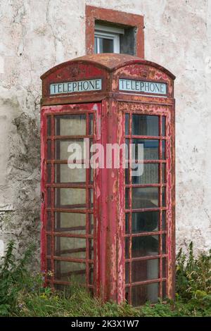 Discoloured British Telephone Booth, Hebrides, Outer Hebrides, Western Isles, Scotland, United Kingdom, Great Britain Stock Photo