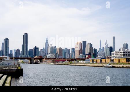 View from Greenpoint to Long Island City, Queens and East Midtown Manhattan in New York City Stock Photo