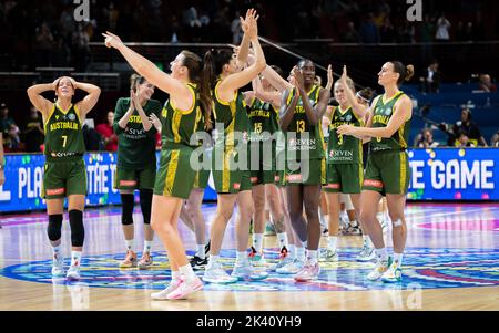 Sydney, Australia. 29th Sep, 2022. Australia team celebrate qualifying for the Semi Finals after defeating Belgium during the 2022 FIBA Women's Basketball World Cup match between Belgium and Australia at Sydney Superdome, on September 29, 2022, in Sydney, Australia. IMAGE RESTRICTED TO EDITORIAL USE - STRICTLY NO COMMERCIAL USE Credit: Izhar Ahmed Khan/Alamy Live News/Alamy Live News Stock Photo