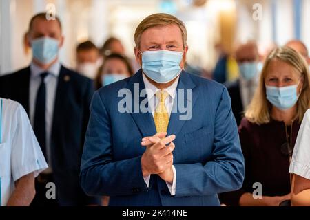 Nijmegen, Netherlands. 29th Sep, 2022. NIJMEGEN, NETHERLANDS - SEPTEMBER 29: Dutch King Willem-Alexander opens and visits the new main building of the Radboud University Hospital on September 29, 2022 in Nijmegen, Netherlands (Photo by John Beckmann/Orange Pictures) Credit: Orange Pics BV/Alamy Live News Stock Photo