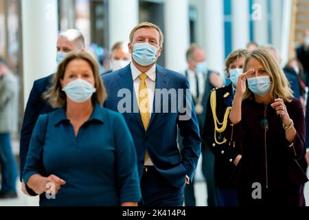 Nijmegen, Netherlands. 29th Sep, 2022. NIJMEGEN, NETHERLANDS - SEPTEMBER 29: Dutch King Willem-Alexander opens and visits the new main building of the Radboud University Hospital on September 29, 2022 in Nijmegen, Netherlands (Photo by John Beckmann/Orange Pictures) Credit: Orange Pics BV/Alamy Live News Stock Photo