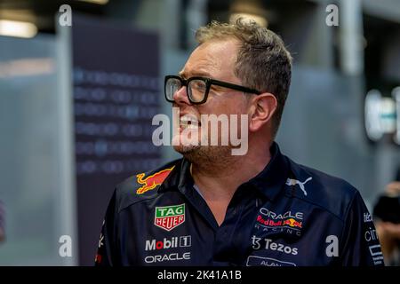 Marina Bay, Singapore, 29th Sep 2022, Alan Carr attending the build up, round 17 of the 2022 Formula 1 championship. Credit: Michael Potts/Alamy Live News Stock Photo