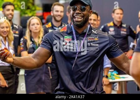 Marina Bay, Singapore, 29th Sep 2022, Micah Richards attending the build up, round 17 of the 2022 Formula 1 championship. Credit: Michael Potts/Alamy Live News Stock Photo