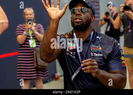 Marina Bay, Singapore, 29th Sep 2022, Micah Richards attending the build up, round 17 of the 2022 Formula 1 championship. Credit: Michael Potts/Alamy Live News Stock Photo