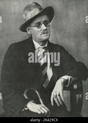 JAMES JOYCE Irish writer and poet 1882 to 1941 Stock Photo - Alamy