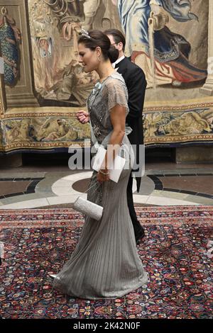 Prince Daniel, Crown Princess Victoria arrive at a dinner at Stockholm Palace September 29, 2022. Photo: Henrik Montgomery / TT / kod 10060 Stock Photo