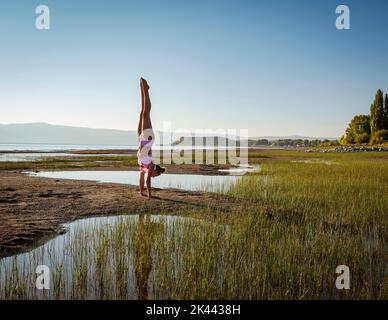 14 15 years girl bikini hi-res stock photography and images - Alamy