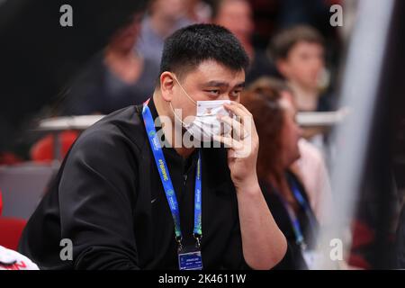 Sydney, Australia, 30 September, 2022. Former NBA player Yao Ming supporting China during the FIBA Women's Basketball World Cup Semi Final match between Australia and China at Sydney Super Dome on September 30, 2022 in Sydney, Australia. Credit: Pete Dovgan/Speed Media/Alamy Live News Stock Photo