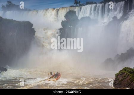 Speed boat on the Iguazu river at the Iguazu Falls, view from Argentine side Stock Photo