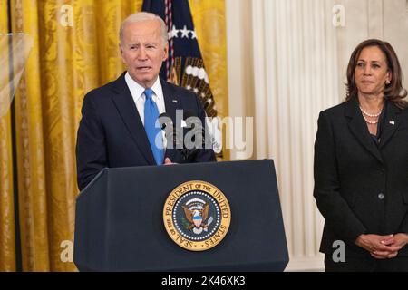 Washington, United States. 30th Sep, 2022. President Joe Biden speaks during an event in the East Room of the White House celebrating the Jewish high holy day of Rosh Hashanah. (Photo by Aaron Schwartz/SOPA Images/Sipa USA) Credit: Sipa USA/Alamy Live News Stock Photo