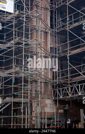 Scaffolding on the fire damaged structure of the Glasgow School of Art's Mackintosh building Glasgow School of Art, Glasgow, Scotland UK Stock Photo