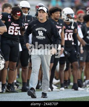 Texas, USA. 30th Sep, 2022. September 30, 2022: Houston head coach Dana Holgorsen during a college football game between the Houston Cougars and the Tulane Green Wave on Sept. 30, 2022 in Houston, Texas. Tulane won 27-24 in overtime. (Credit Image: © Scott Coleman/ZUMA Press Wire) Credit: ZUMA Press, Inc./Alamy Live News Stock Photo