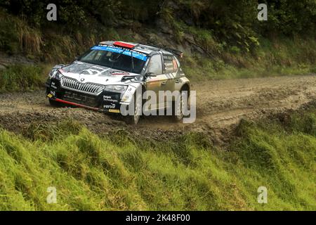 Auckland, New Zealand. 01st Oct, 2022. 21 KAJETANOWICZ Kajetan (pol), SZCZEPANIAK Maciej (pol), Skoda Fabia Evo, action during the Rally New Zealand 2022, 11th round of the 2022 WRC World Rally Car Championship, from September 29 to October 2, 2022 at Auckland, New Zealand - Photo: Nikos Katikis/DPPI/LiveMedia Credit: Independent Photo Agency/Alamy Live News Stock Photo