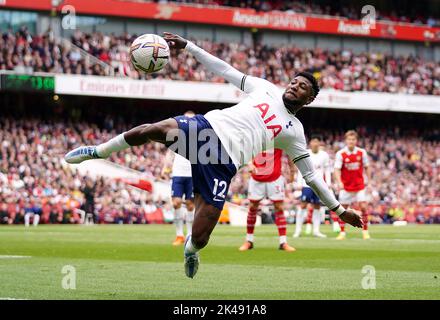 Tottenham Hotspur's Emerson Royal stretches for the ball during the Premier League match at the Emirates Stadium, London. Picture date: Saturday October 1, 2022. Stock Photo