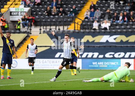 Nottingham, UK. 1st October 2022Macaulay Langstaff of Notts County celebrates after scoring a goal to make it 1-0 during the Vanarama National League match between Notts County and Altrincham at Meadow Lane, Nottingham on Saturday 1st October 2022. (Credit: Jon Hobley | MI News) Credit: MI News & Sport /Alamy Live News
