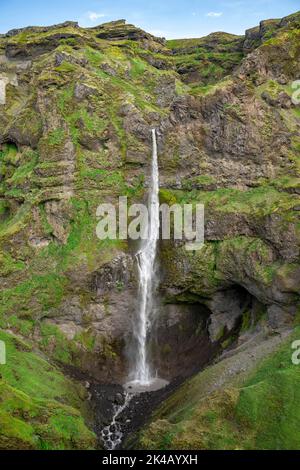 Hangandifoss Waterfall in Mulagljufur Canyon, Sudurland, Iceland Stock