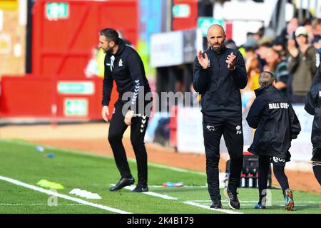 Cambridge, UK. 1st October 2022Manager Paul Warne ( Paul Warne Derby) applauds during the Sky Bet League 1 match between Cambridge United and Derby County at the R Costings Abbey Stadium, Cambridge on Saturday 1st October 2022. (Credit: Kevin Hodgson | MI News) Credit: MI News & Sport /Alamy Live News