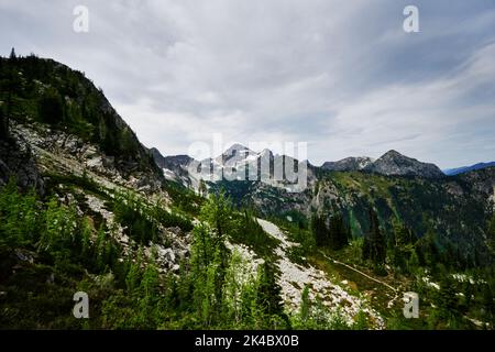 View from the peak of Maple Pass trail, North Cascades National Park, Washington State, United States, North America, Pacific Northwest Stock Photo