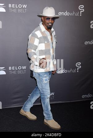 Los Angeles, California, USA. 01st Oct, 2022. Jamie Foxx arriving to the 'Below The Belt' Los Angeles Premiere held at the Directors Guild of America Theatre on October 1, 2022 Los Angeles, California © Janet Gough / AFF-USA.com Credit: AFF/Alamy Live News Stock Photo