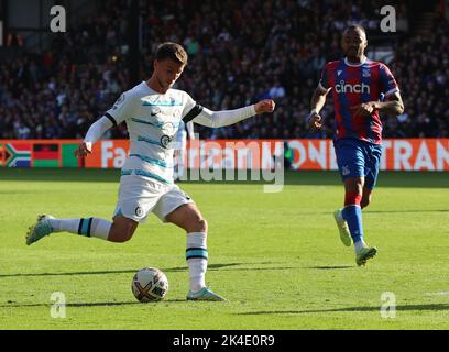 London ENGLAND - October 01: Chelsea's Mason Mount during English Premier League soccer match between Crystal Palace against Chelsea at Selhurst Park, Stock Photo