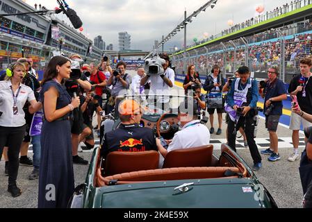 Singapore, Singapore. 02nd Oct, 2022. Max Verstappen (NLD) Red Bull Racing on the drivers parade. 02.10.2022. Formula 1 World Championship, Rd 17, Singapore Grand Prix, Marina Bay Street Circuit, Singapore, Race Day. Photo credit should read: XPB/Press Association Images. Credit: XPB Images Ltd/Alamy Live News Stock Photo