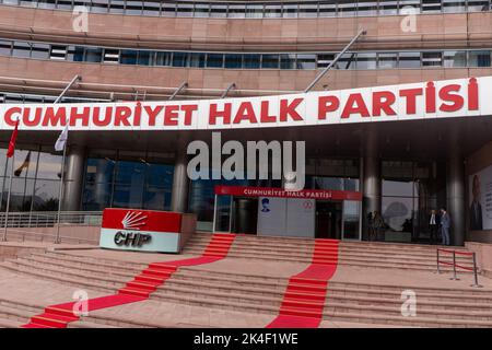 Ankara, Turkey. 02nd Oct, 2022. View of CHP Headquarters in Ankara. The CHP - Republican People's Party, SP - Felicity Party, DEVA - Democracy and Progress Party, DP - Democratic Party, Good Party Iyi Party and GP - Future Party started their second round of alliance meetings in Ankara. Credit: SOPA Images Limited/Alamy Live News Stock Photo