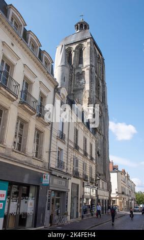 La tour de l' Horloge, rue des Halles, Tours Stock Photo