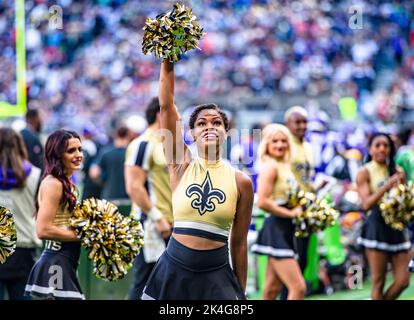 LONDON, UNITED KINGDOM. 02nd, Oct 2022. A New Orleans Saints cheerleaders - Minnesota Vikings vs New Orleans Saints at Tottenham Hotspur Stadium on Sunday, 02 October 2022. LONDON ENGLAND.  Credit: Taka G Wu/Alamy Live News Stock Photo