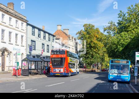 Local buses, Market Square, Witney, Oxfordshire, England, United Kingdom Stock Photo