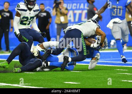 Detroit Lions wide receiver Josh Reynolds catches a ball after an NFL  football practice in Allen Park, Mich., Friday, July 29, 2022. (AP  Photo/Paul Sancya Stock Photo - Alamy