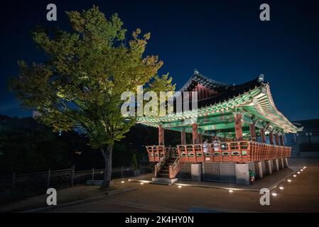 Namsangol Hanok Village night view in central Seoul, South Korea Stock Photo