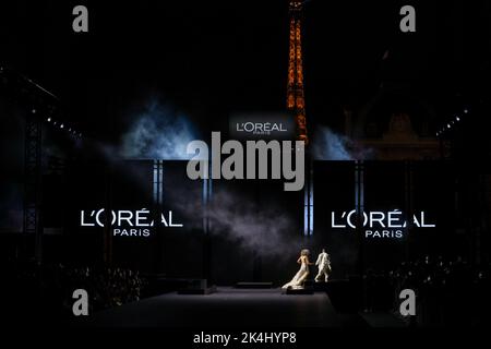 Paris, France. 02nd Oct, 2022. The runway of the Le Défilé L'Oréal during Paris Fashion Week Ready to Wear Spring/Summer 2023 on October 03, 2022 in Paris, France. (Photo by Lyvans Boolaky/ÙPtertainment/Sipa USA) Credit: Sipa USA/Alamy Live News Stock Photo