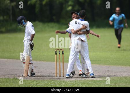 Prime Bank National School Cricket Tournament 2021-22 match between Premier Ideal High School, Mymensingh and Shishu Niketon High School, Rangpur at J Stock Photo