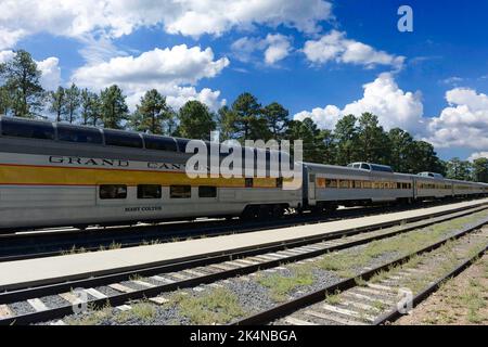 The Grand Canyon Railway silver and gold passenger cars from Williams to the Grand Canyon in Arizona Stock Photo