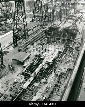 Photograph of the USS New Jersey (BB-62) under construction, 1941 Stock Photo