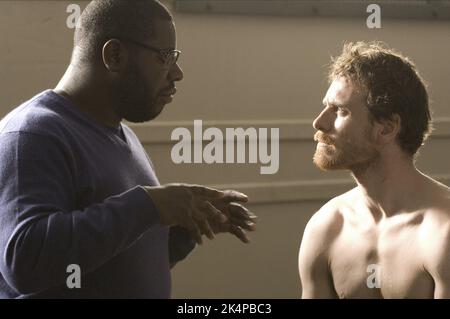 STEVE MCQUEEN, MICHAEL FASSBENDER, HUNGER, 2008 Stock Photo