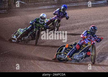 Norick Blodorn (Red) leads Paul Starke (White) and Anders Rowe (Yellow) during the SGB Premiership Semi Final 2nd Leg between Belle Vue Aces and Ipswich Witches at the National Speedway Stadium, Manchester on Monday 3rd October 2022. (Credit: Ian Charles | MI News) Credit: MI News & Sport /Alamy Live News Stock Photo