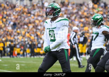 New York Jets linebacker Kwon Alexander (9) during the second half of an  NFL football game, Sunday, Oct. 23, 2022, in Denver. (AP Photo/David  Zalubowski Stock Photo - Alamy