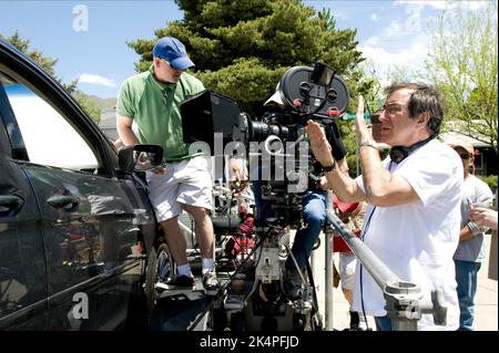 KENNY ORTEGA, HIGH SCHOOL MUSICAL 3: SENIOR YEAR, 2008 Stock Photo