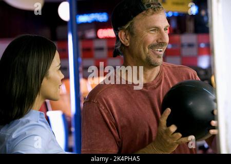 PAULA PATTON, KEVIN COSTNER, SWING VOTE, 2008 Stock Photo