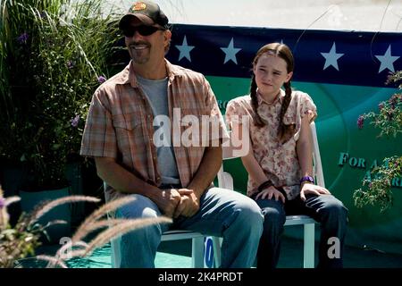 COSTNER,CARROLL, SWING VOTE, 2008 Stock Photo